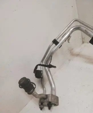 Volvo XC60 Air conditioning (A/C) pipe/hose