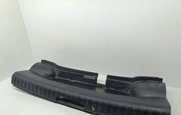 BMW 1 E81 E87 Trunk/boot sill cover protection 7123335 60829010 6107108