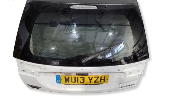 Mitsubishi Outlander Tailgate/trunk/boot lid 