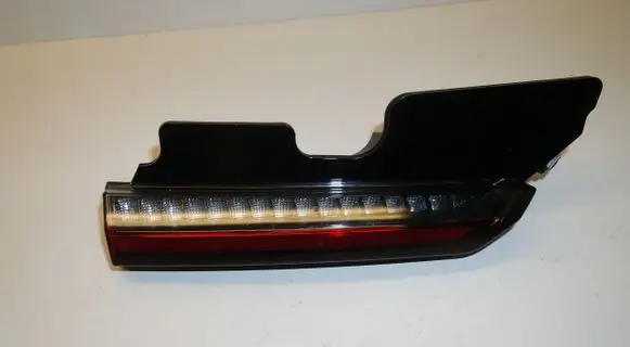 Volvo C40 Tailgate rear/tail lights 01556201