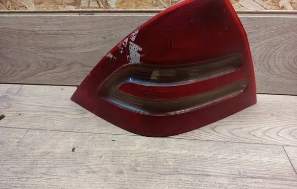 Mercedes-Benz C W203 Rear/tail lights 3311L