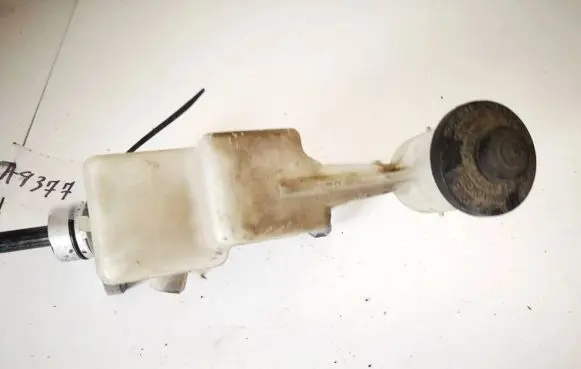 Brake fluid reservoir