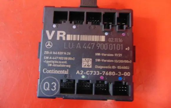 Mercedes-Benz Vito Viano W447 Door control unit/module OM622951