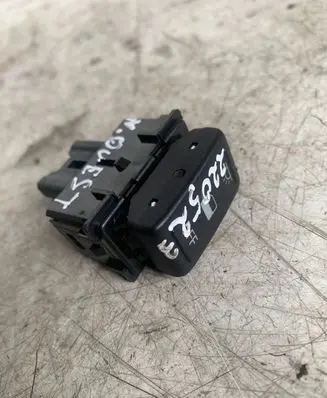 Nissan Quest Other switches/knobs/shifts