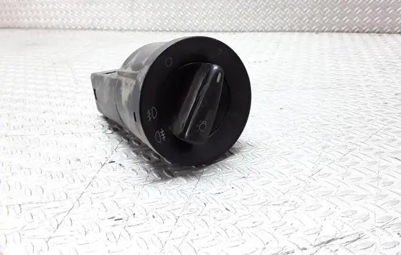 Volkswagen Golf IV Light switch