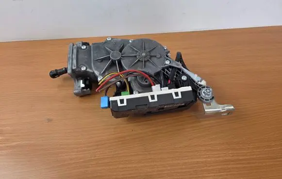 Mercedes-Benz E AMG W212 Tailgate/trunk/boot lift motor A2128203742