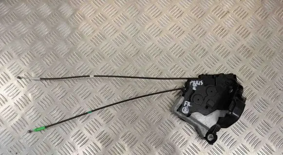 Toyota Prius (XW20) Front door lock 6903047070