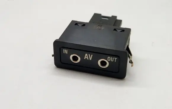 BMW 7 E38 AUX in-socket connector 8368346