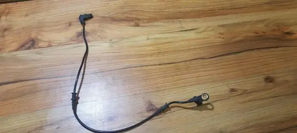Mercedes-Benz E W210 ABS brake wheel speed sensor
