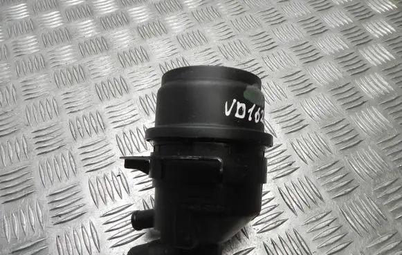 BMW 1 E82 E88 Power steering fluid tank/reservoir 6767161
