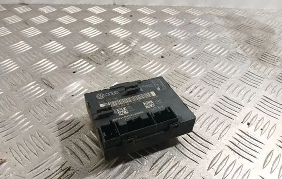 Audi A4 S4 B8 8K Door control unit/module 8K0959795