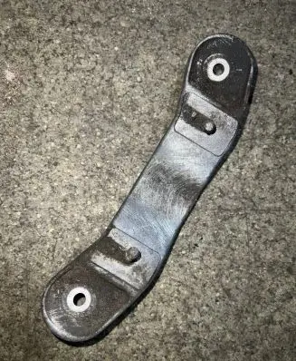 BMW 5 E39 Gearbox mounting bracket 1096107