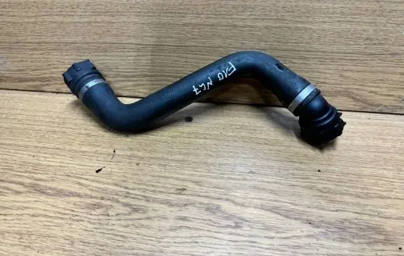 BMW 5 F10 F11 Engine coolant pipe/hose 7809821