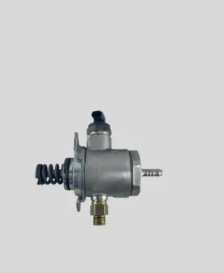 Audi A4 S4 B8 8K Fuel injection high pressure pump 06J127025C