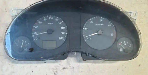 Volkswagen Sharan Speedometer (instrument cluster) 7M0919860G 95VW10849NA
