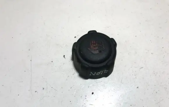 Nissan Note (E11) Coolant expansion tank/reservoir cap 