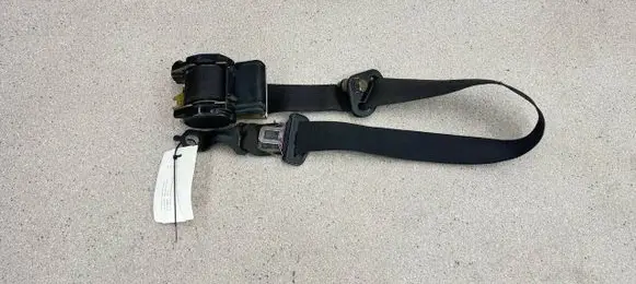 BMW 3 E30 Front seatbelt 1972067 72111972067 72111904775