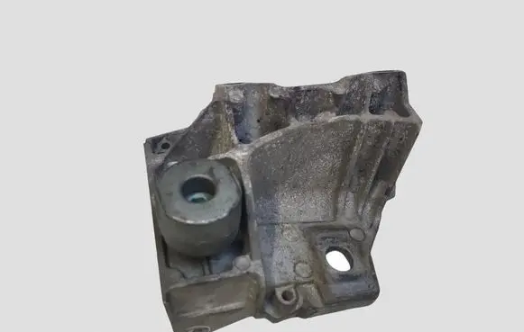 Volvo XC60 Engine mounting bracket 6G926F030BA