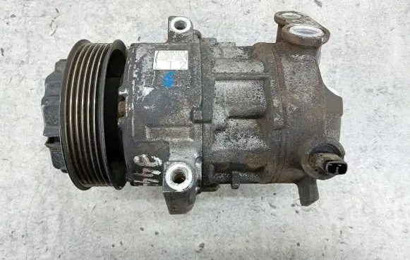 Opel Corsa D Air conditioning (A/C) compressor (pump) 55703721
