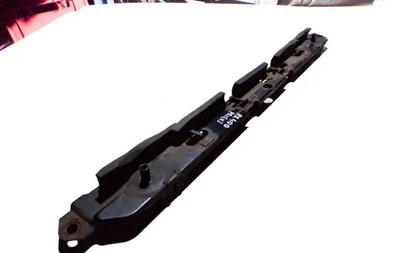 Lexus RX 330 - 350 - 400H Top upper radiator support slam panel