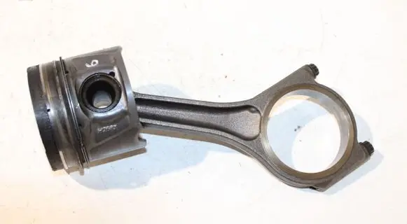 Land Rover Discovery 3 - LR3 Piston with connecting rod H268X 5R8Q