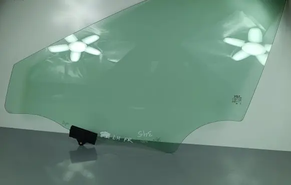 KIA EV6 Front door window glass four-door
