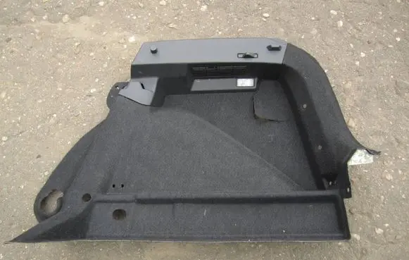 Trunk/boot side trim panel