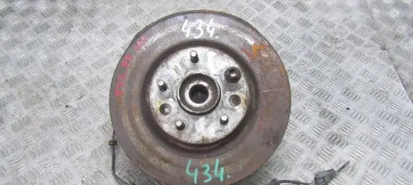 Nissan X-Trail T32 Front wheel hub spindle knuckle