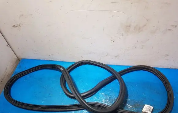 Audi A2 Trunk rubber seal (body) 