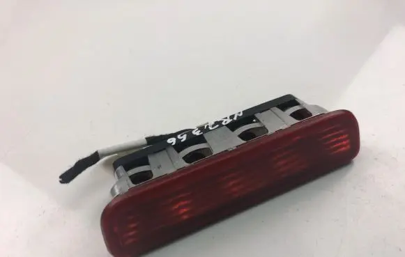Peugeot 207 Third/center stoplight 1366294080