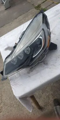 Citroen DS3 Headlight/headlamp 9808065380