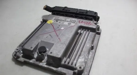 Volkswagen Phaeton Engine control unit/module ECU 0281010737