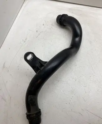 Audi A4 S4 B9 Engine coolant pipe/hose 04L121071G