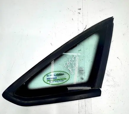 Ford Focus Rear side window DOT376M2H4 F297B00AD