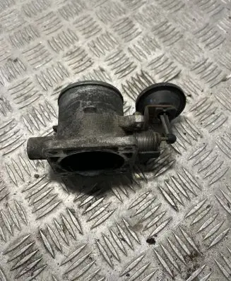 KIA Sorento Throttle valve