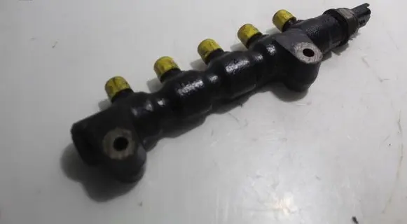 Peugeot 207 Fuel main line pipe