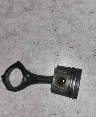 Jeep Grand Cherokee (WK) Piston with connecting rod 8340E