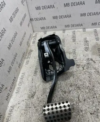 Mercedes-Benz GLC X253 C253 Brake pedal A2052920515