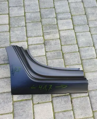 Volkswagen Touran III Other sill/pillar trim element 6847