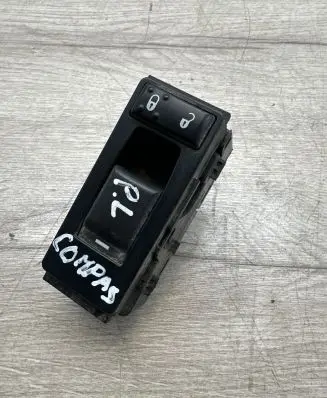 Jeep Compass Electric window control switch 2143467