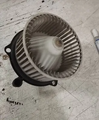 Mazda 626 Heater fan/blower 1625003520
