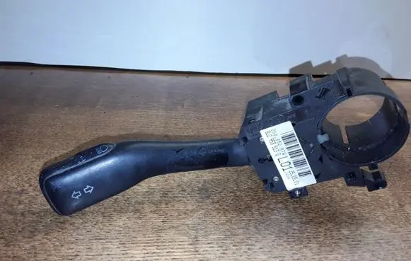 Volkswagen Golf IV Indicator stalk 8L0953513G 202852ARW