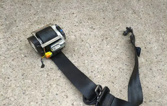 Volvo XC90 Rear seatbelt 629786800E 0028L00000 271015