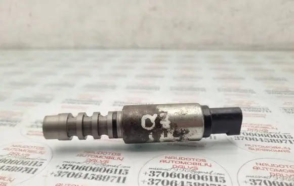 Audi Q7 4L Camshaft vanos timing valve 06E109257J