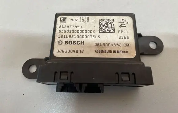 Opel Mokka X Parking PDC control unit/module 39021658