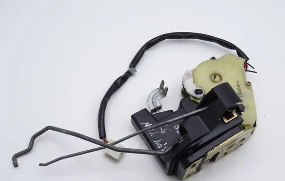 Mazda MPV Front door lock 