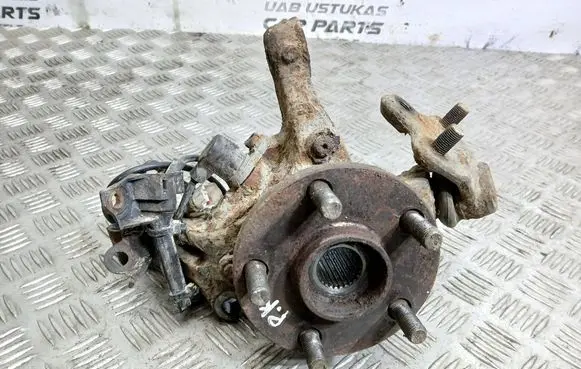 Toyota Avensis T250 Front wheel hub spindle knuckle