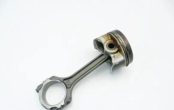 Mitsubishi Space Star Piston with connecting rod 12194027109
