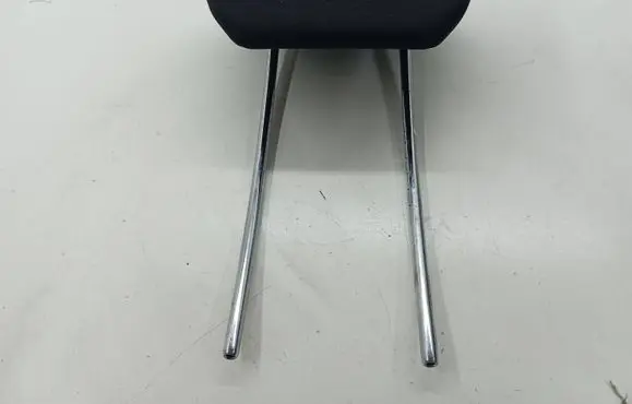 Mercedes-Benz B W245 Rear seat headrest 