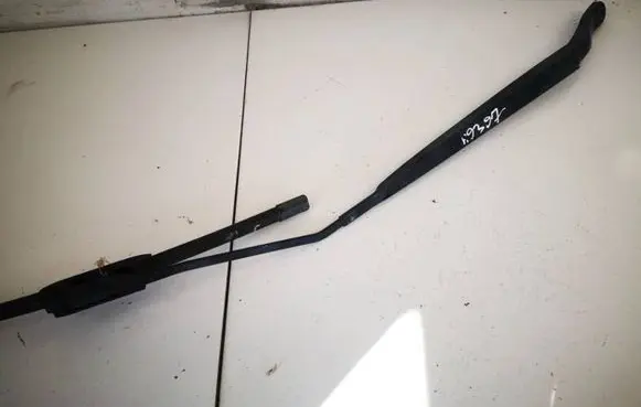 Renault Megane III Front wiper blade arm 288860005r
